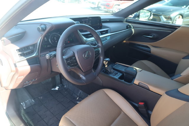 Used 2021 Lexus ES 300h w/ Premium Package FWD image 9