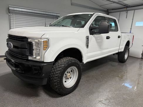 Used 2019 Ford F350 XL AWD/4WD image 2