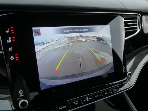 Used 2022 Jeep Wagoneer Series III w/ Rear Seat Video Group 1 image 34