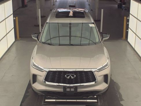 Certified 2023 INFINITI QX60 Luxe w/ Vision Package FWD image 3