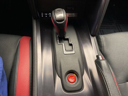 Used 2013 Nissan GT-R Black Edition image 17