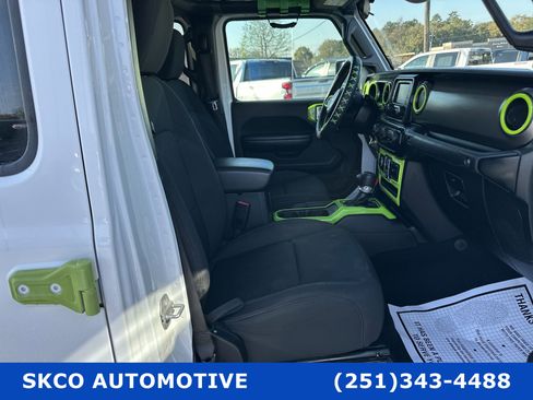 Used 2020 Jeep Gladiator Sport w/ Quick Order Package 24S image 13