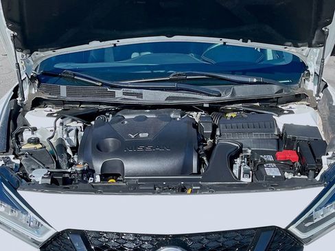 Used 2023 Nissan Maxima SR w/ Sport Mat Group FWD image 33