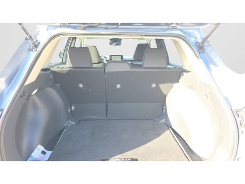 Used 2024 Toyota Corolla Cross LE FWD image 9