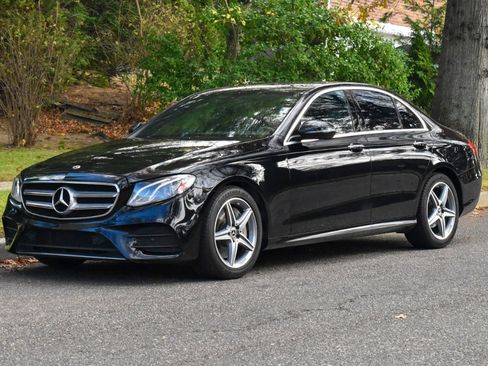Used 2018 Mercedes-Benz E 300 E 300 image 2
