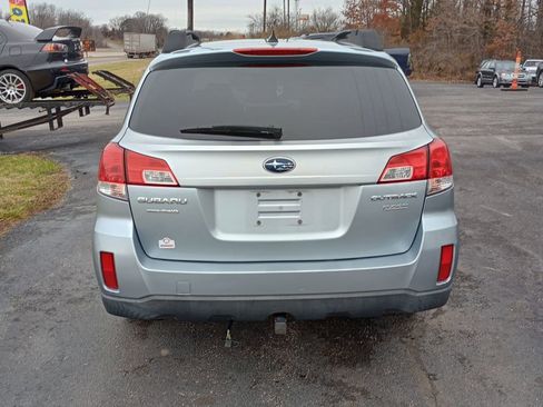 Used 2014 Subaru Outback 2.5i Premium image 4