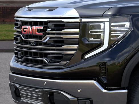 New 2026 GMC Sierra 1500 SLT image 13