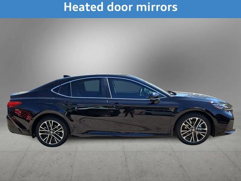 Used 2026 Toyota Camry XLE w/ Premium Plus Package image 11