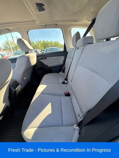 Used 2015 Subaru Forester 2.5i Premium w/ All-Weather Package AWD/4WD image 17