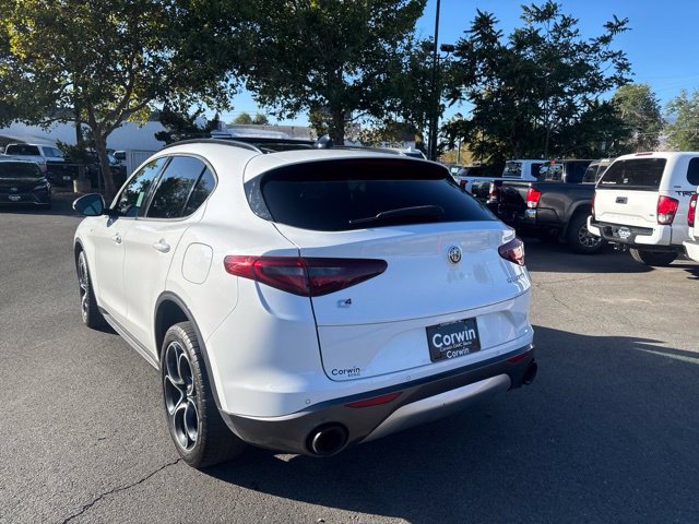 Used 2022 Alfa Romeo Stelvio Ti AWD/4WD image 6