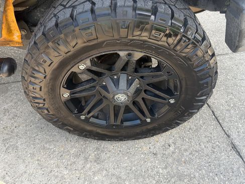 Used 2012 Jeep Wrangler Unlimited Sport image 12