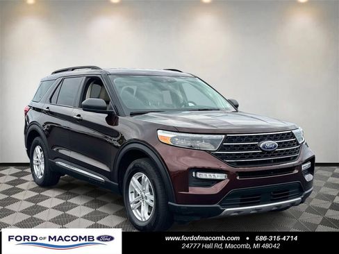 Used 2020 Ford Explorer XLT w/ Equipment Group 202A AWD/4WD image 1