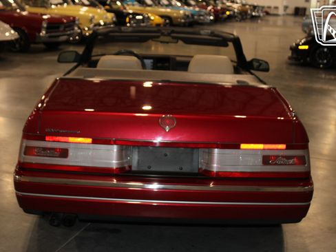 Used 1993 Cadillac Allante image 8
