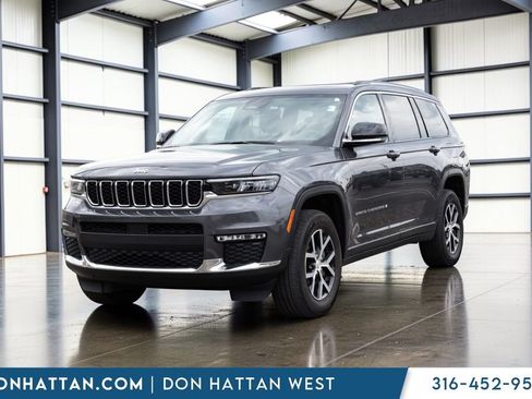 Used 2023 Jeep Grand Cherokee L Limited AWD/4WD image 26