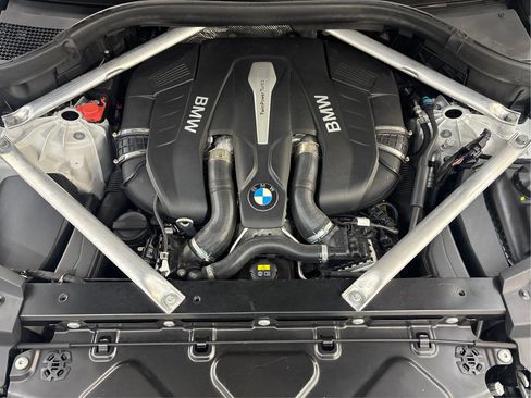 Used 2019 BMW X5 xDrive50i AWD/4WD image 31