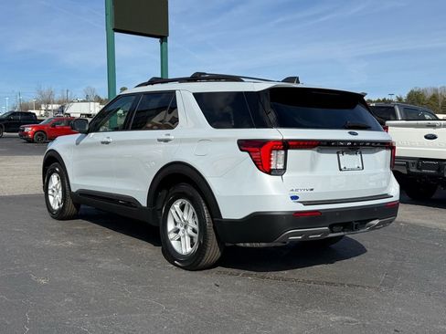 Used 2026 Ford Explorer Active w/ Active Comfort Package image 6