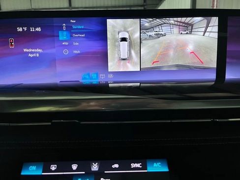 Used 2026 Cadillac Escalade Platinum Sport w/ LPO, ONYX Package image 21