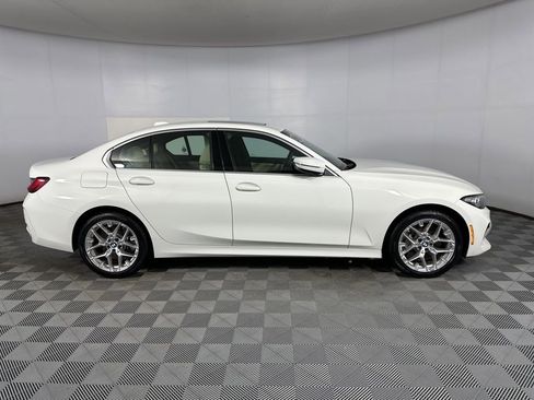 Used 2025 BMW 330i xDrive Sedan w/ Premium Package image 29