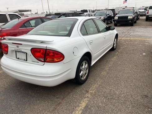 Used 2004 Oldsmobile Alero GL image 15