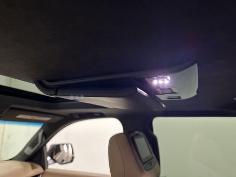 Used 2019 Cadillac Escalade Platinum image 58