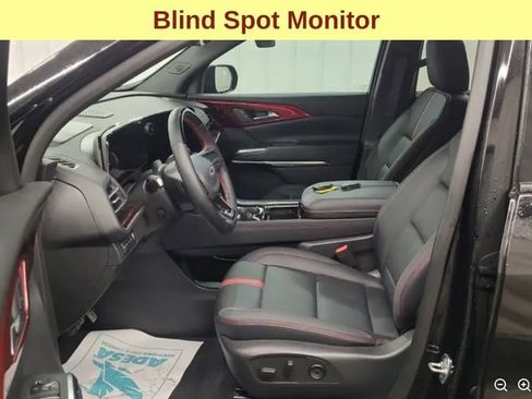 Used 2025 Chevrolet Traverse RS w/ LPO, Floor Liner Package image 7