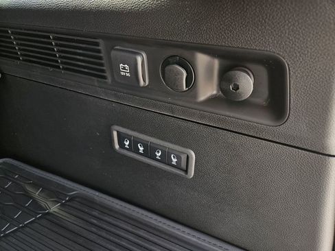 New 2026 Jeep Grand Wagoneer 4WD image 10