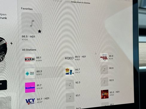 Used 2023 Tesla Model Y Long Range image 20