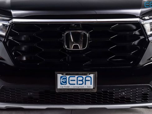 Used 2025 Honda Pilot Elite image 9
