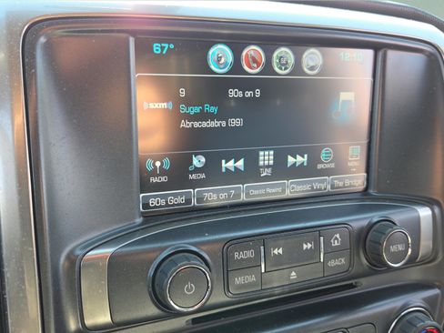 Used 2018 Chevrolet Silverado 1500 LTZ Z71 w/ Centennial Edition image 20