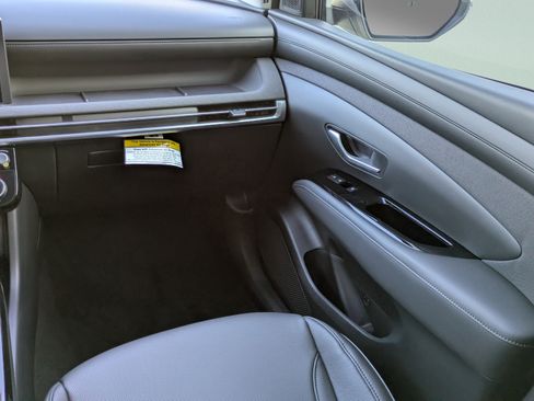 New 2026 Hyundai Tucson Limited AWD/4WD image 17