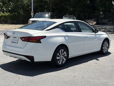 Certified 2025 Nissan Altima 2.5 S FWD image 6