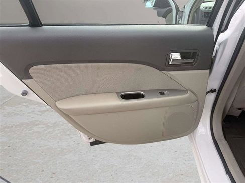 Used 2011 Ford Fusion Hybrid image 16