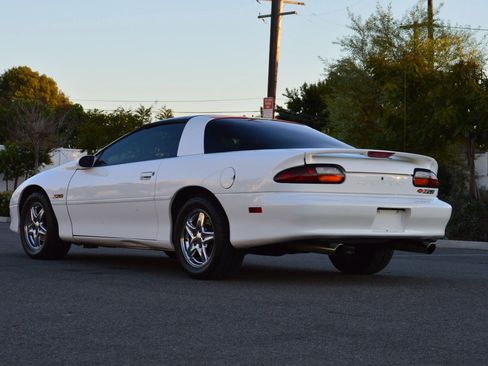Used 1997 Chevrolet Camaro Z28 w/ Preferred Equipment Group 2 image 5