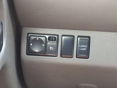 Used 2015 Nissan Frontier SV RWD image 25