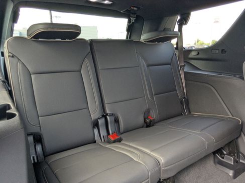 Certified 2025 Chevrolet Tahoe Premier AWD/4WD image 30