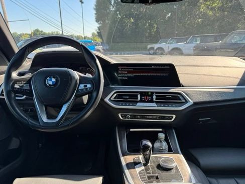 Used 2022 BMW X5 sDrive40i w/ Premium Package RWD image 16