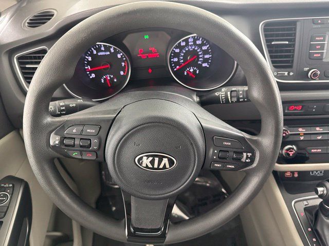 Used 2015 Kia Sedona LX w/ LX Convenience Package FWD image 25