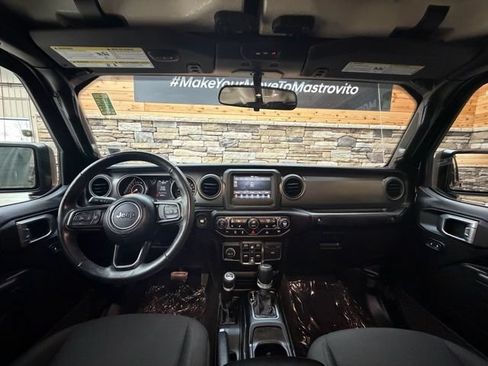 Used 2022 Jeep Gladiator Sport AWD/4WD image 16