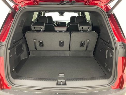 New 2026 Chevrolet Traverse Z71 w/ Driver Confidence Package image 12