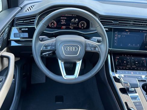 Used 2023 Audi Q7 3.0T Premium Plus AWD/4WD image 18
