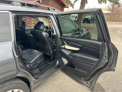 Used 2022 Subaru Ascent Limited w/ Technology Package image 27