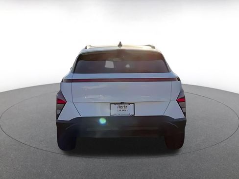 Used 2025 Hyundai Kona SEL image 12