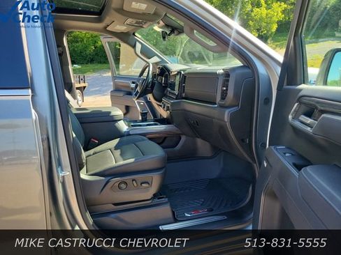 Used 2025 Chevrolet Silverado 1500 LTZ AWD/4WD image 30