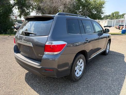 Used 2013 Toyota Highlander SE AWD/4WD image 7