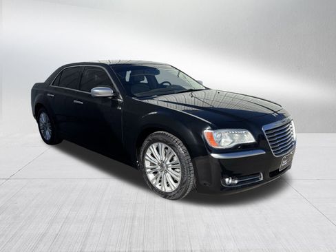 Used 2013 Chrysler 300 C Luxury Series w/ Harman Kardon Audio Group image 3