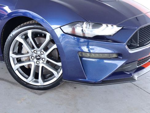 Used 2018 Ford Mustang GT Premium w/ Equipment Group 401A RWD image 4