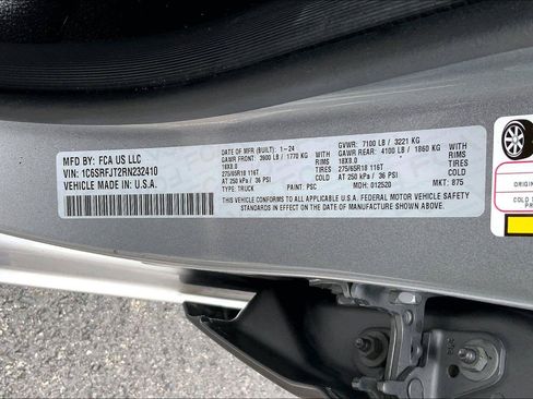Used 2024 RAM 1500 Laramie AWD/4WD image 31