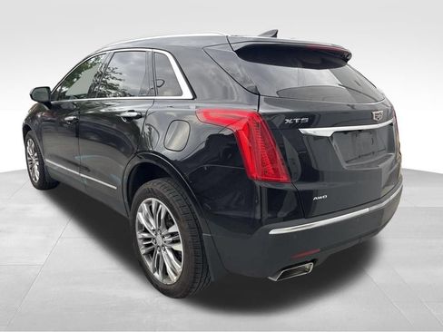 Used 2017 Cadillac XT5 Premium Luxury AWD/4WD image 2