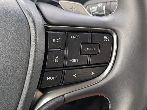 Used 2020 Lexus ES 300h w/ Premium Package image 15