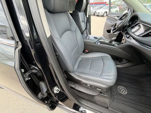 Used 2019 Buick Enclave Essence AWD/4WD image 30
